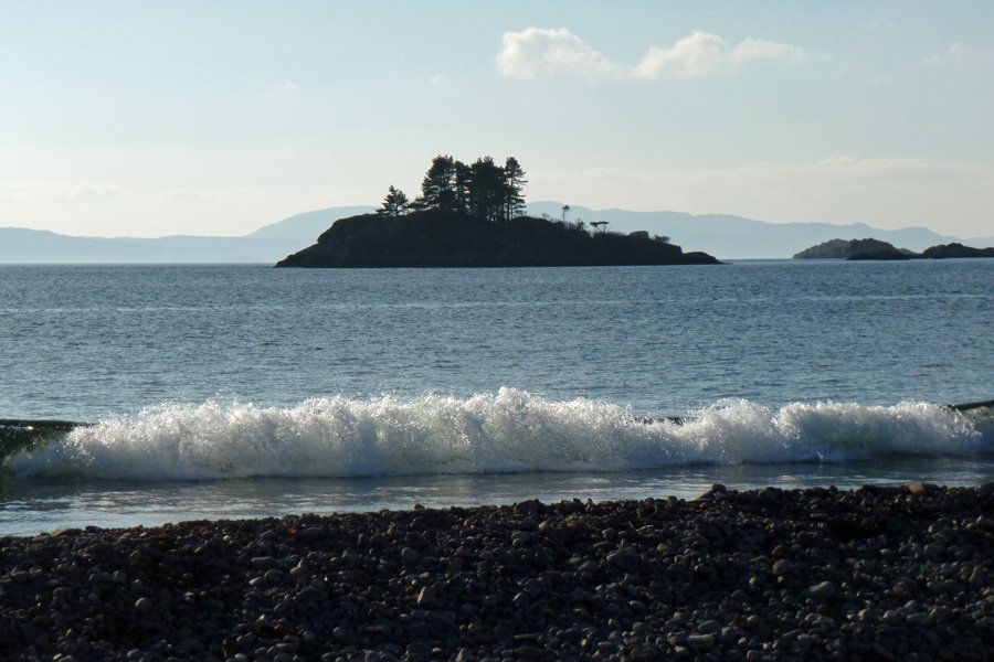Lovely views of Eilean nan Cabar
