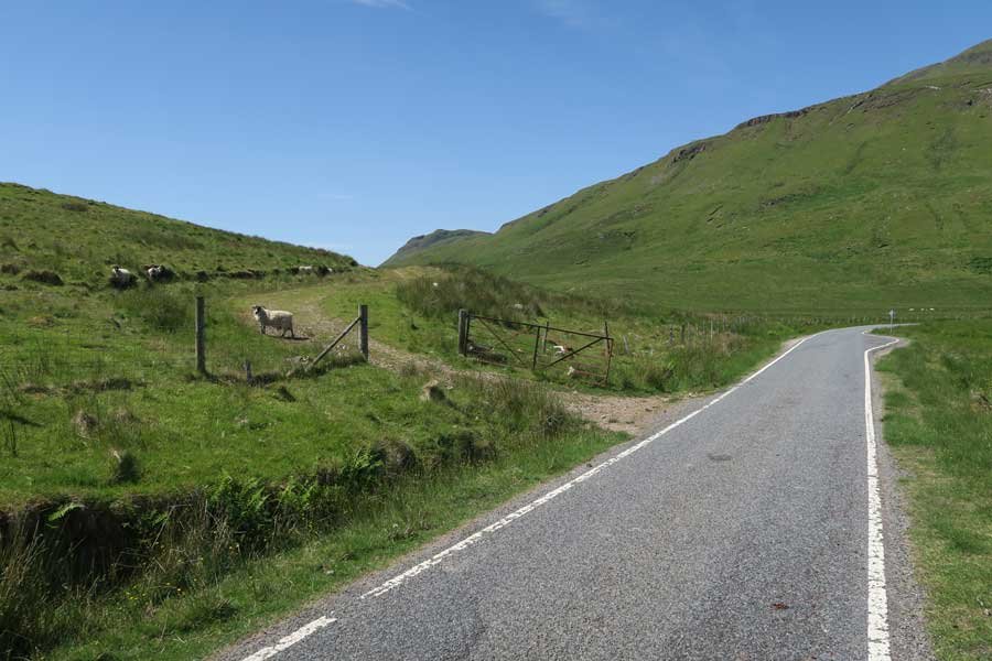 The start of the track to Bourblaige