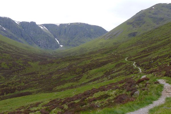 The path towards the lochan with hill views