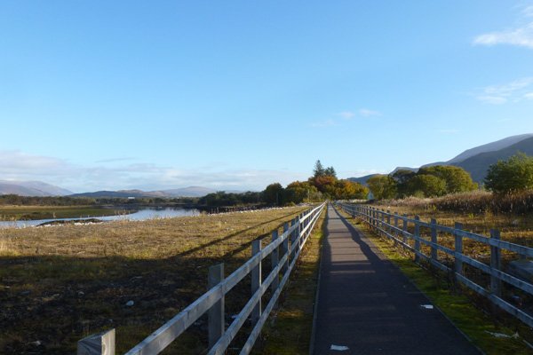 Well defined path at the start of the walk