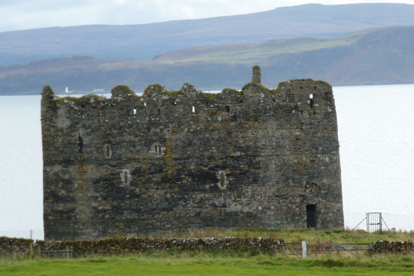 North side of Castle showing lancet windows and crenulate battlements