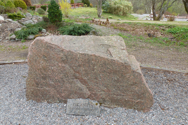 Granite (Banavie Quarry)