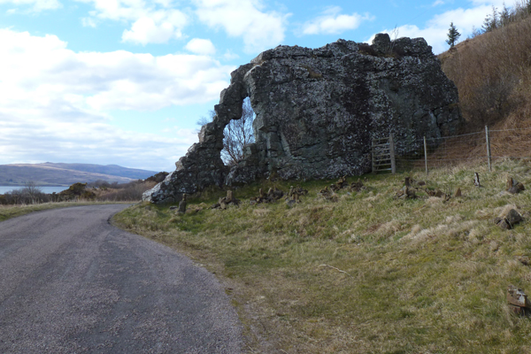 The Wishing Stone is easily visible from the B849 from Lochaline to Drimnin