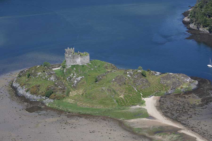 Castle Tioram viewpoint
