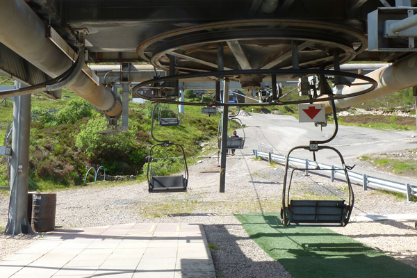 The chairlift at the base station by the cafe